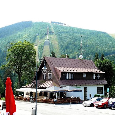 Pension Faema Гаррахов Екстер'єр фото